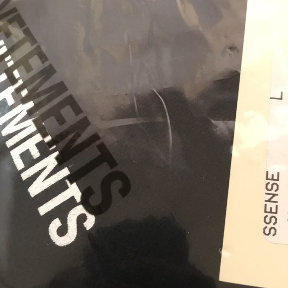 VETEMENTS Black Logo Hoodie - Picture 3 of 6